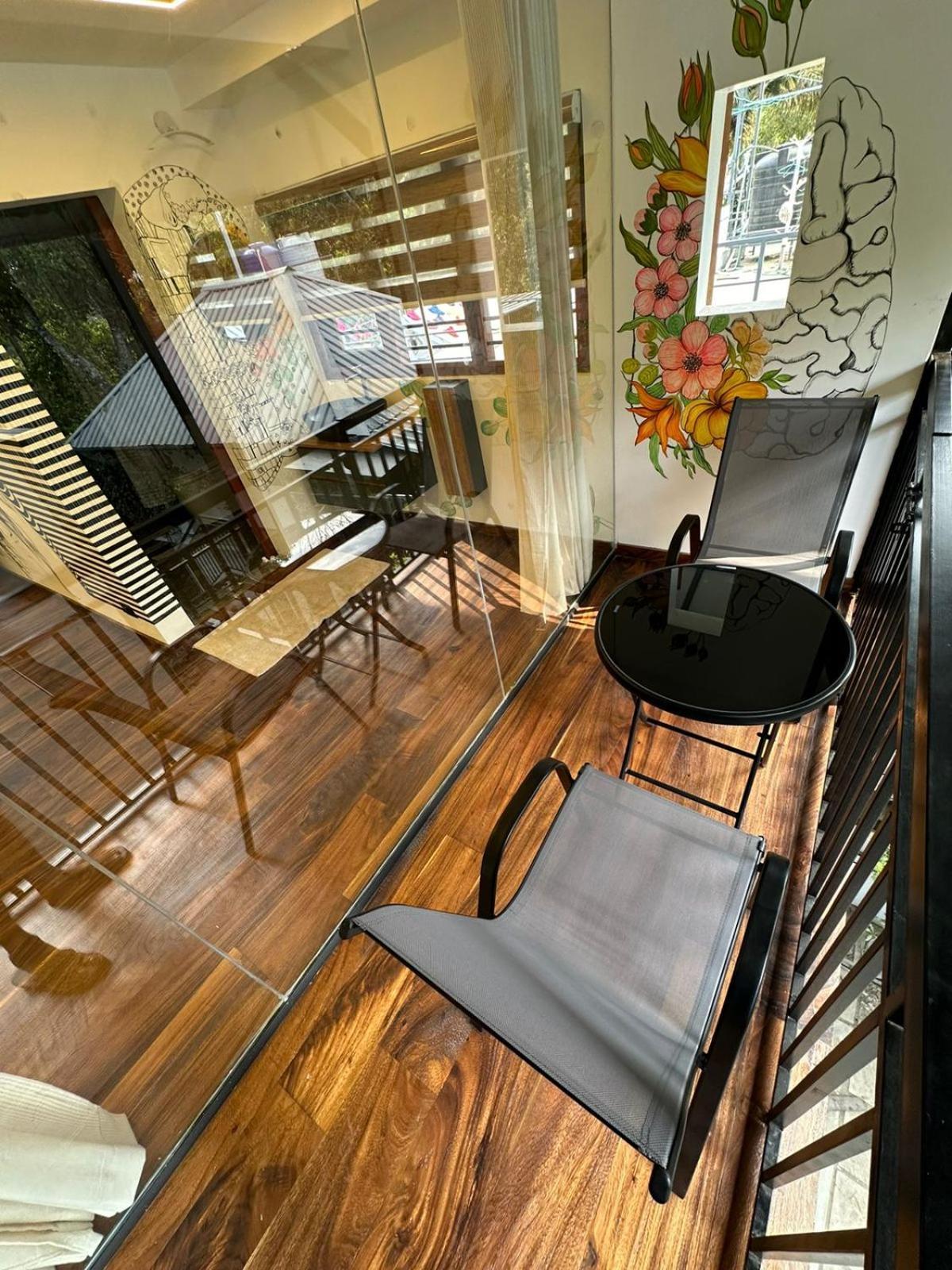 Mickey Homestay Thekkady Exterior photo